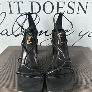 NIB Women’s Elegant Black Strappy Heels Size 10